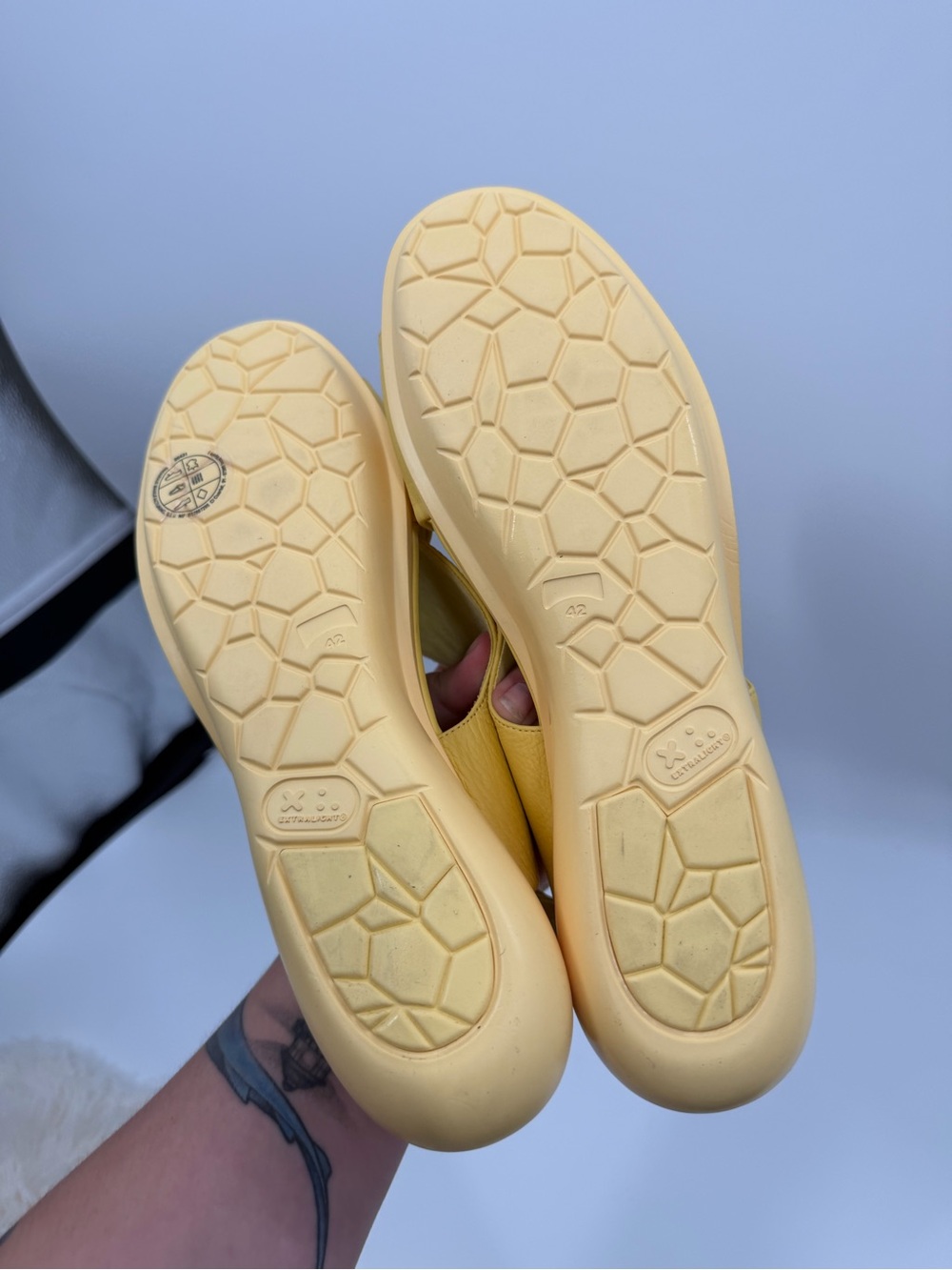 Camper Balloon Yellow Leather Sandal - Picture 8 of 10